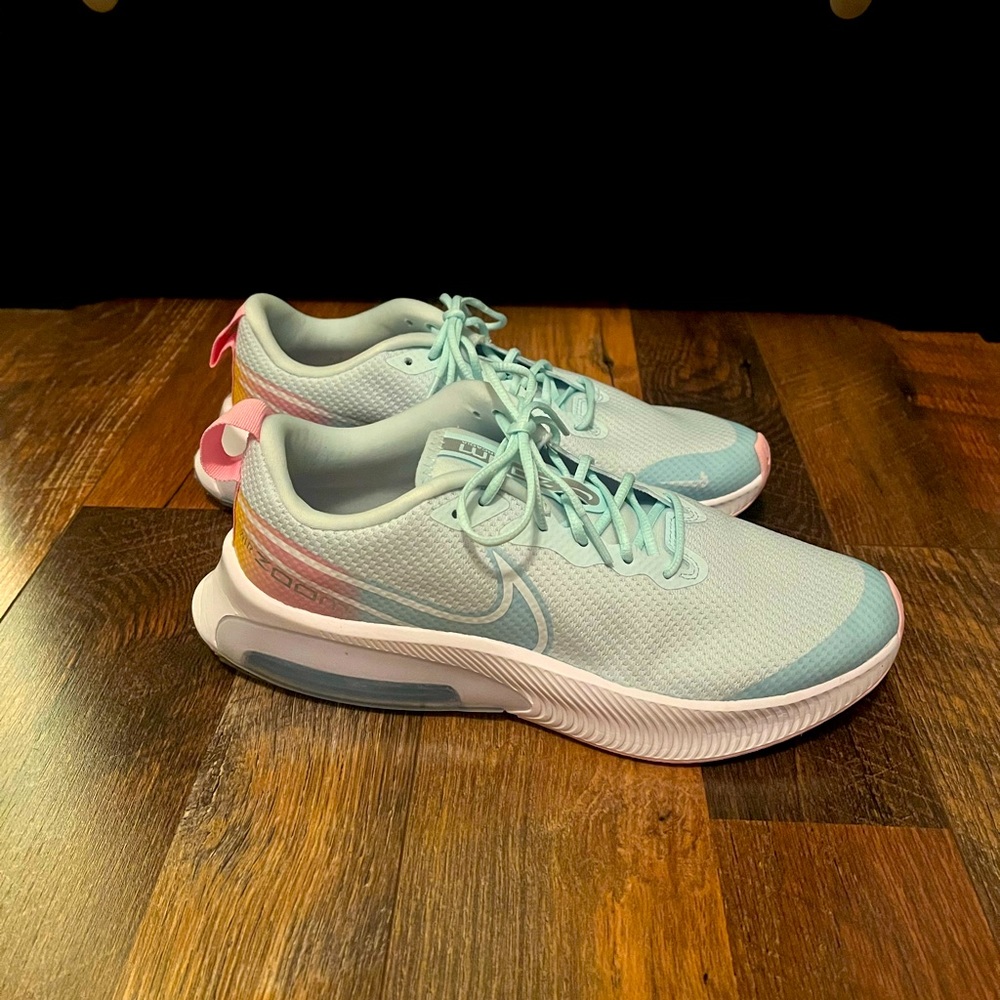 Nike Air Zoom Arcadia Big Kid Youth Size 6.5 Glacier Blue/Pink